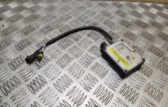 Mercedes-Benz ML W163 Headlight ballast module Xenon