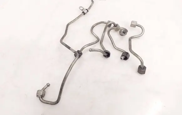 Mazda CX-5 Fuel injector supply line/pipe 