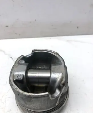 Volkswagen Crafter Piston 03181L126