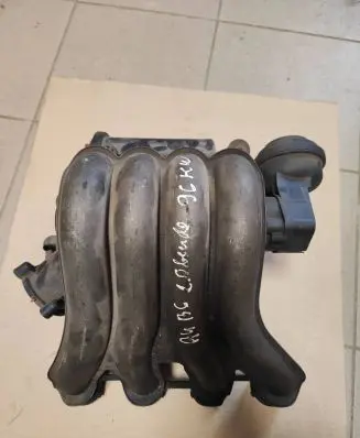 Audi A4 S4 B6 8E 8H Intake manifold 06B133210AJ