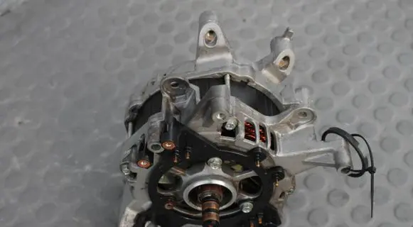 Mazda CX-30 Generator/alternator ALTERNATORPGJD C3TB5591 3Z140002