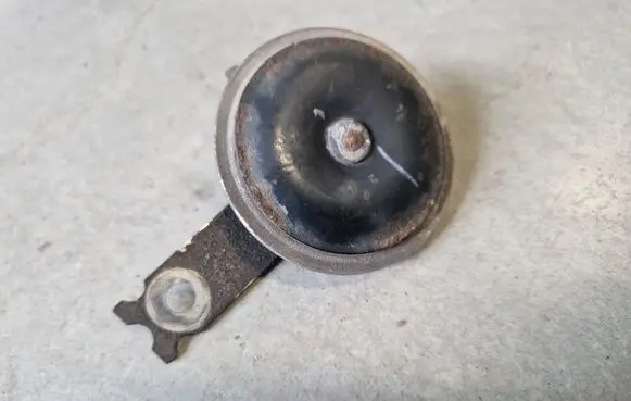 Mitsubishi L200 Horn signal