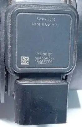 Land Rover Discovery 3 - LR3 Mass air flow meter 005025264 0000680