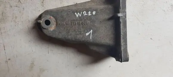 Mercedes-Benz S W220 Engine mounting bracket A1122231904