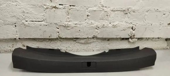 Trunk/boot sill cover protection
