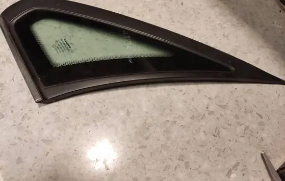Volvo S80 Rear side window 43R001105 E000186