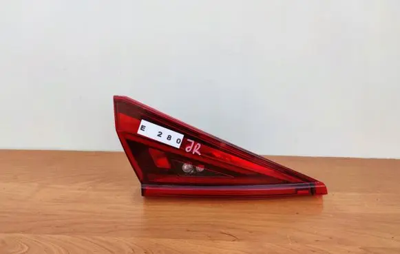 Seat Tarraco Tailgate rear/tail lights 5FJ945308