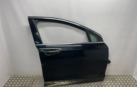 Ford Fusion II Front door 