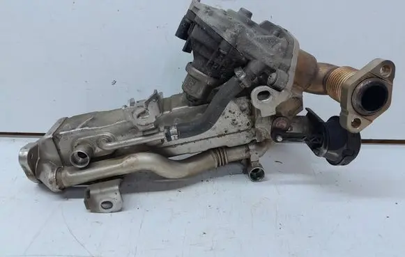 BMW 5 F10 F11 EGR valve cooler 8596444