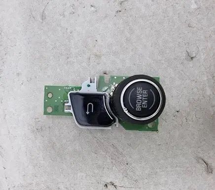 Iveco Daily 4th gen Radio/CD/DVD/GPS head unit 28641966B