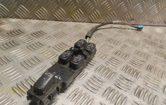 Mercedes-Benz S W220 Electric window control switch 2208201010