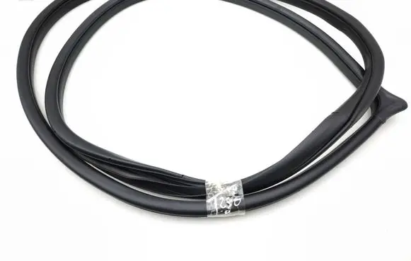 KIA Niro Front door rubber seal 