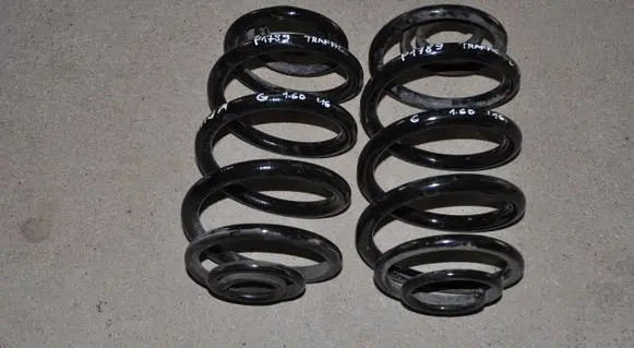 Renault Trafic III (X82) Rear coil spring KYB