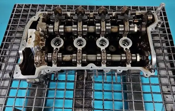 Citroen C4 II Engine head 8F01 IMPRK1512462