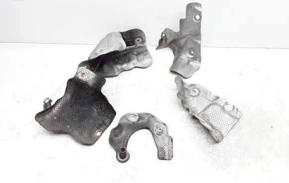 Volvo XC60 Heat shield in engine bay 30757296AE 30777141AC 30777164AE
