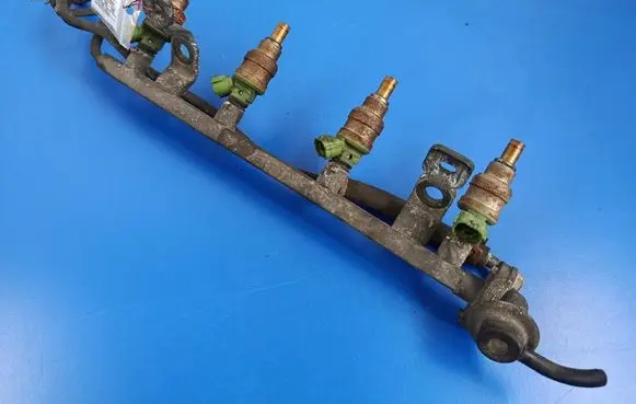 Fuel main line pipe