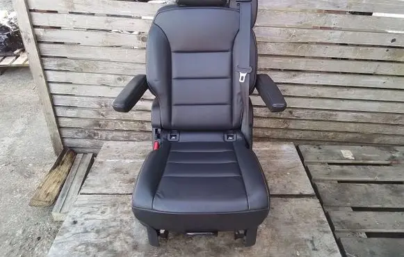 Peugeot Traveller Rear seat 