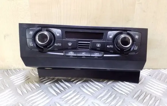 Audi A5 8T 8F Climate control unit 8T2820043T