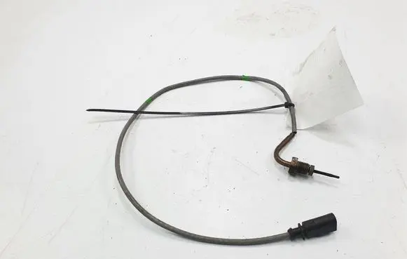 Volkswagen PASSAT B8 Lambda probe sensor 04L906088BL