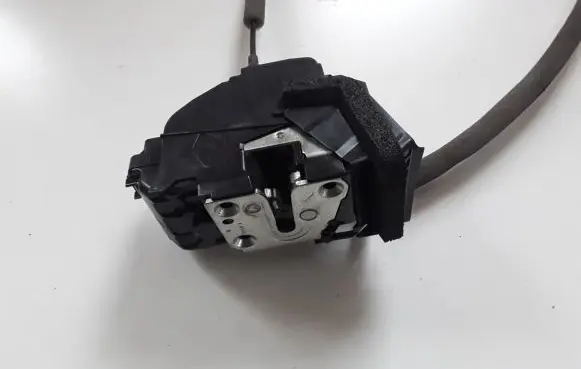 Renault Kadjar Front door lock P32SFRSS