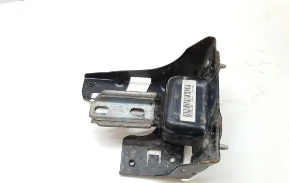 Citroen DS3 Engine mounting bracket 9680293680