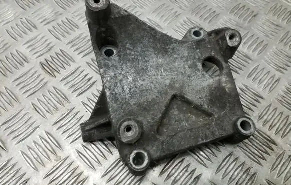 Volkswagen PASSAT B5.5 A/C compressor mount bracket 071260885