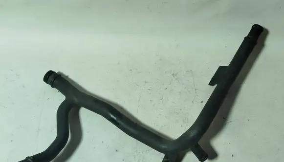Volkswagen Jetta V Engine coolant pipe/hose 06A121065DP 06A121065