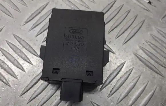 Ford C-MAX I Seat heating relay 3M5T-19K314-AD