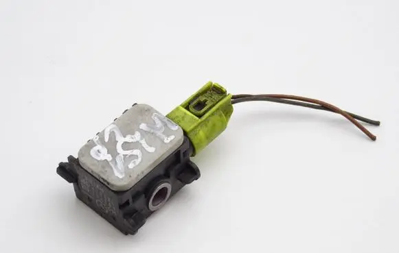 Mercedes-Benz R W251 Airbag deployment crash/impact sensor 0038202826