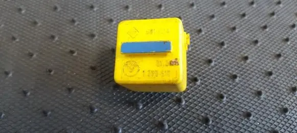 BMW 5 E34 Other relay 61311379817 61.311379817