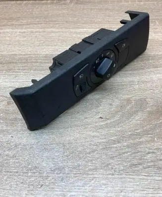 BMW 5 E60 E61 Light switch 6953735 013365