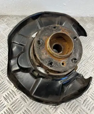 Rear wheel hub spindle/knuckle