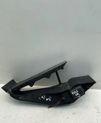 BMW 3 E90 E91 Accelerator throttle pedal 6766931 25916010 2505051