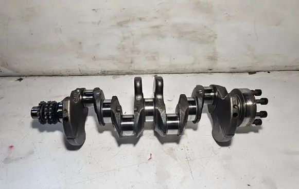 Mercedes-Benz Vito Viano W639 Crankshaft R61105
