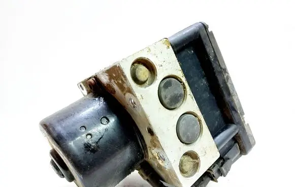 Volvo V70 ABS Pump 8619534 8619535