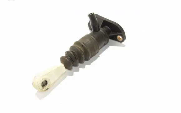 Clutch slave cylinder