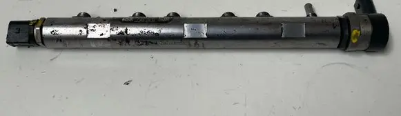 Opel Insignia A Fuel main line pipe 0445214221 55576177