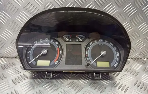 Skoda Fabia Mk1 (6Y) Tachometer 6Y0920882E