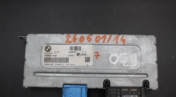 BMW 5 F10 F11 Gateway control module 9236462 101821