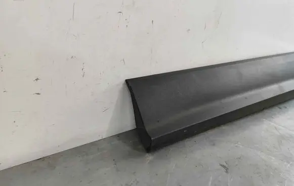 Audi Q2 - Front door trim (molding) 81a8539594w3