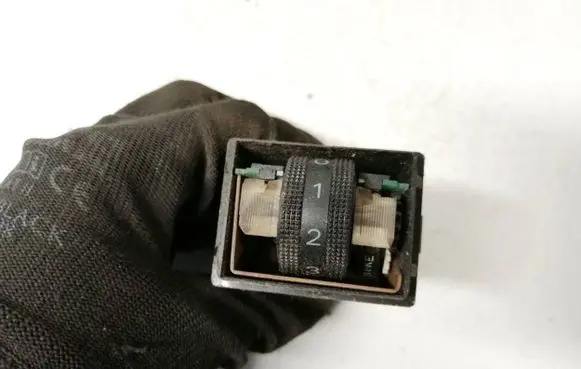 Audi Q7 4L Seat heating switch 8e0963563