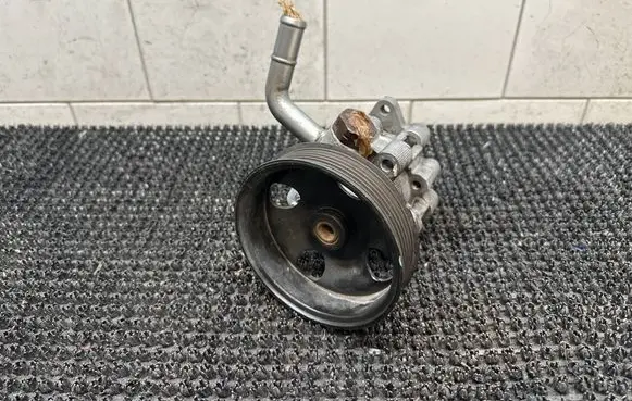 Dodge Durango III Power steering pump 68068641AB D2A27146