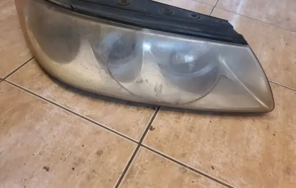 Hyundai Santa Fe Headlight/headlamp 921023LXXX