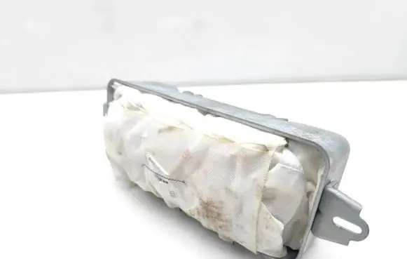 Passenger airbag