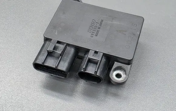 Mazda 3 III Coolant fan relay 4993003440