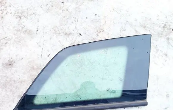 Opel Astra H Rear side window AS2