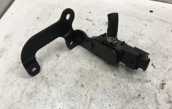 Vacuum valve