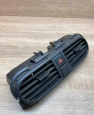Suzuki Splash Dash center air vent grill 7361051K00S1S 7384151K0