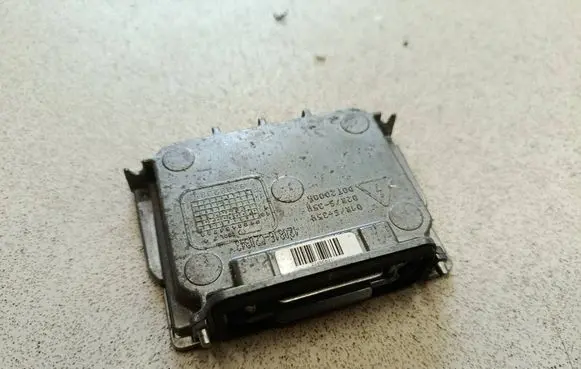 Peugeot 508 RXH Xenon control unit/module 89032336 T00L55 0123456789