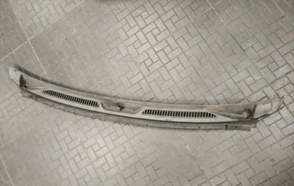 Suzuki Grand Vitara I Wiper trim 7731065D30 7731065D20